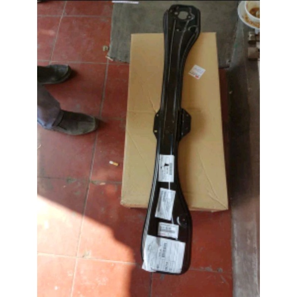 cross member depan bemper sigra calya ori