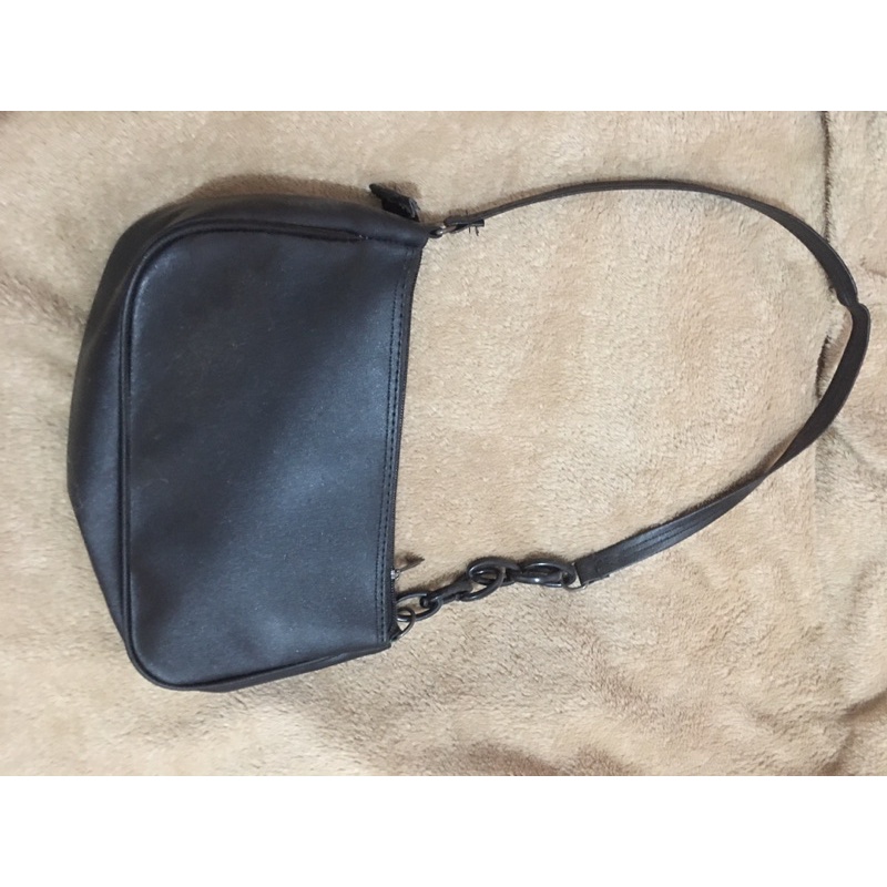 TAS SELEMPANG RANTAI WANITA HITAM