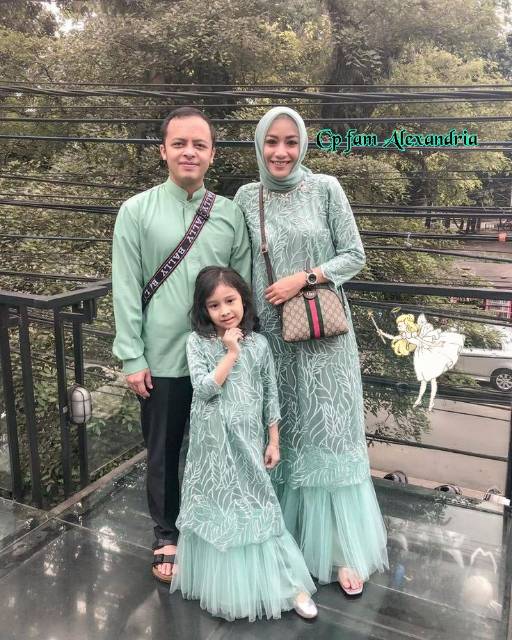 top Tk cp Mom Kids helena couple ibu dan ayah,, anak perempuan gaun pesta hijab baju muslim