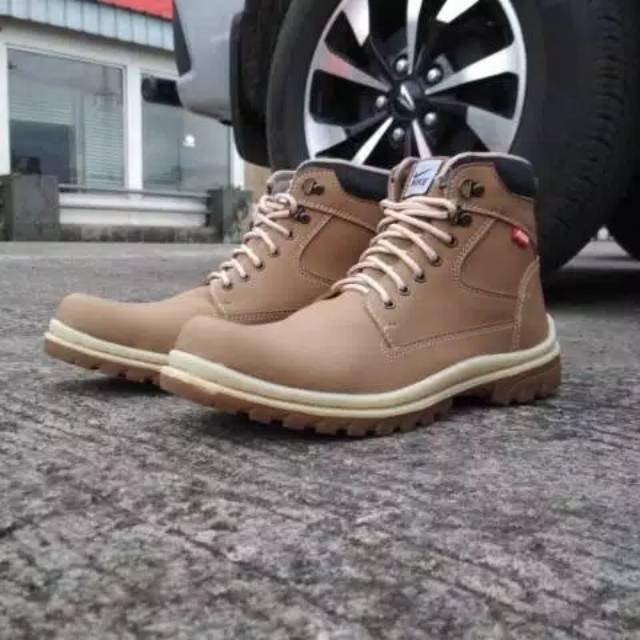 Sepatu Boots Pria Safety Nike California Safety Tracking Hiking Touring