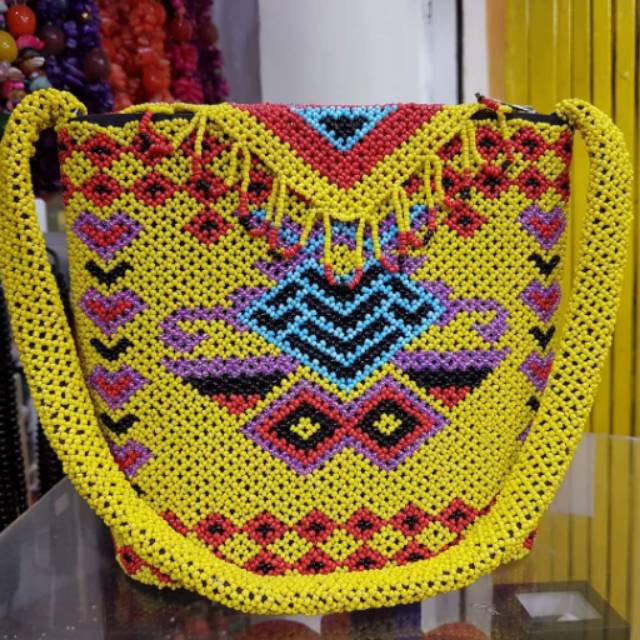 Tas manik dayak handmade martapura ukuran 18x21cm TMD02