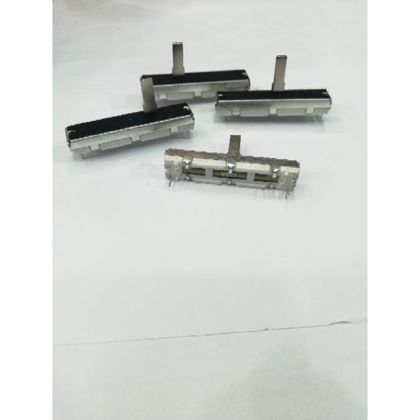 POTENSIO GESER/POTENSIO GESER INSULATED LOW PROFILE  B50K 4x2PIN 4,5CM