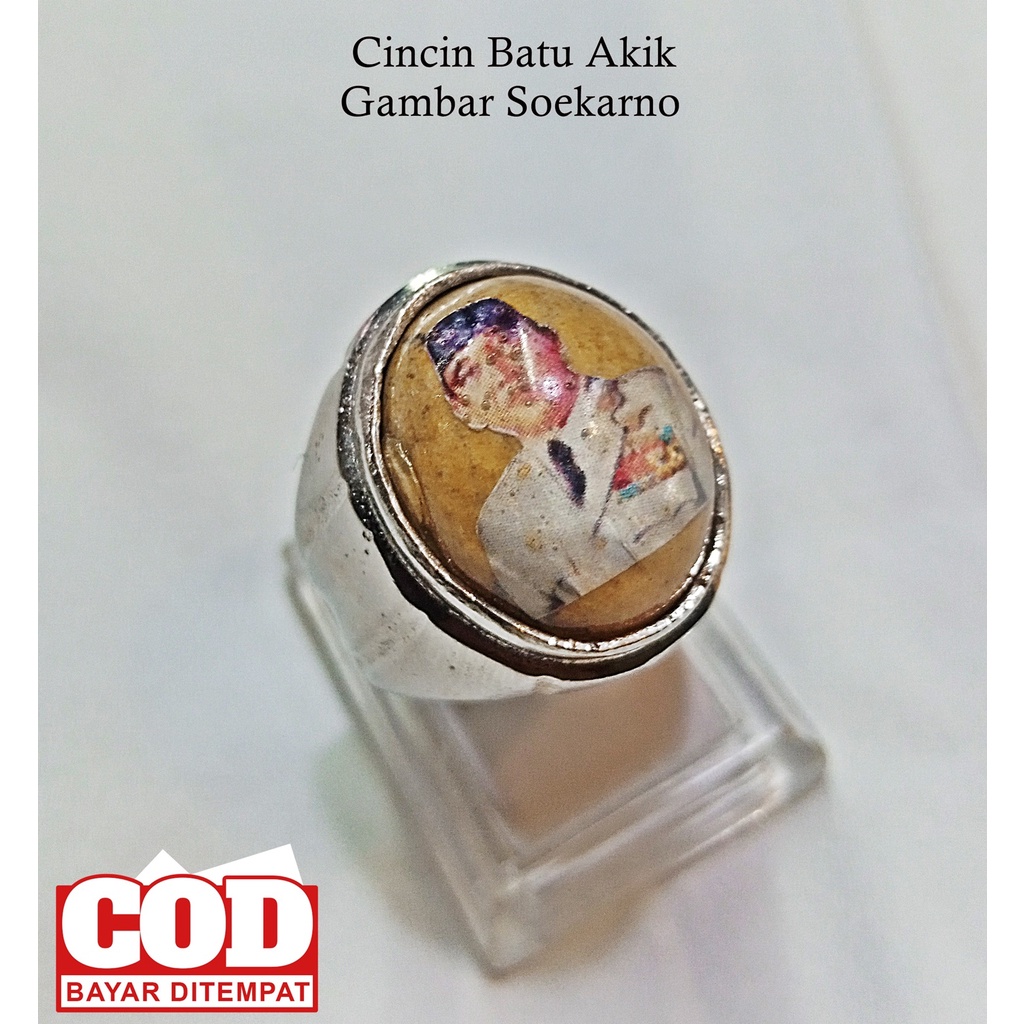 Cincin Batu Gambar Presiden Soekarno