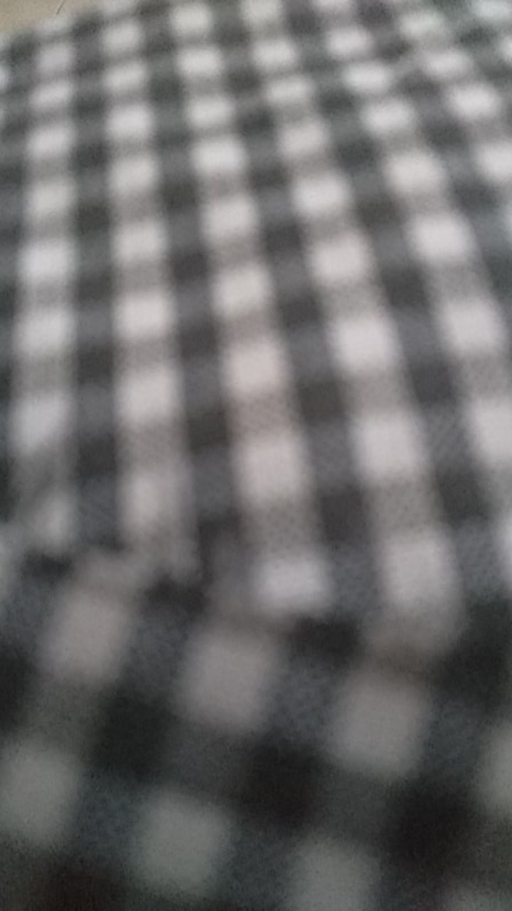 Kain Yarnded Lebar 150 Cm Warna Hitam Kotak Kecil