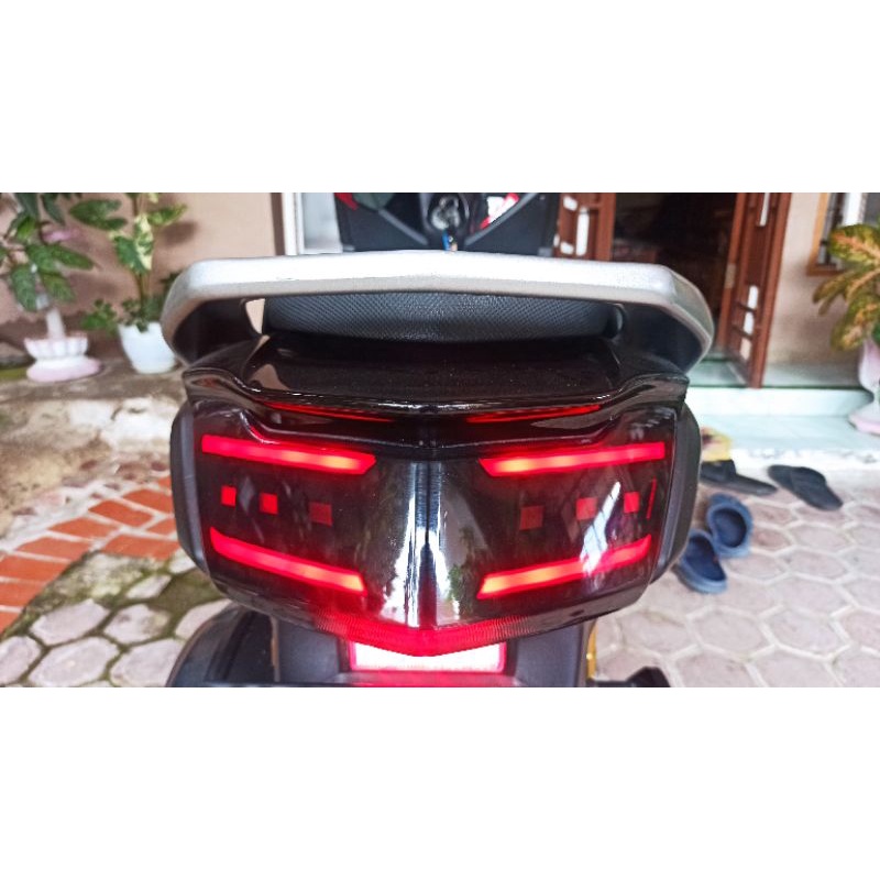 stoplamp custom nmax old