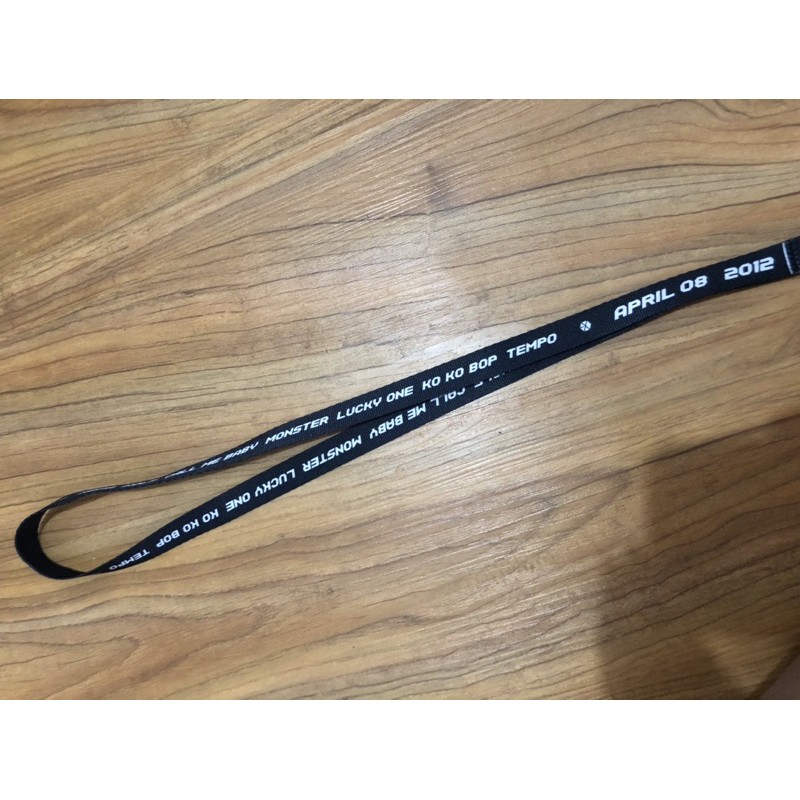 EXO OFFICIAL HAPPY LANYARD