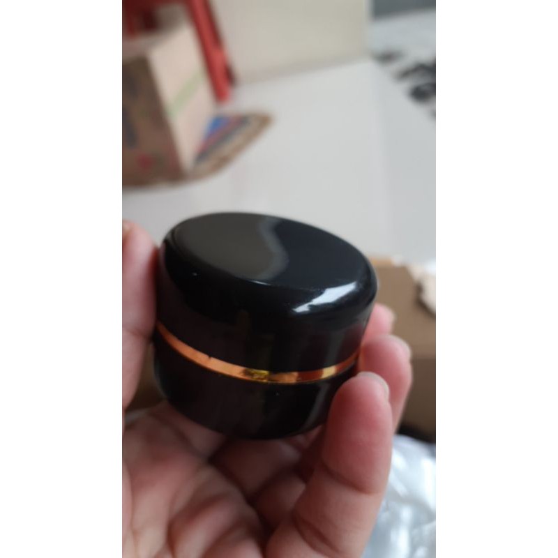 POT CREAM HITAM 12GR
