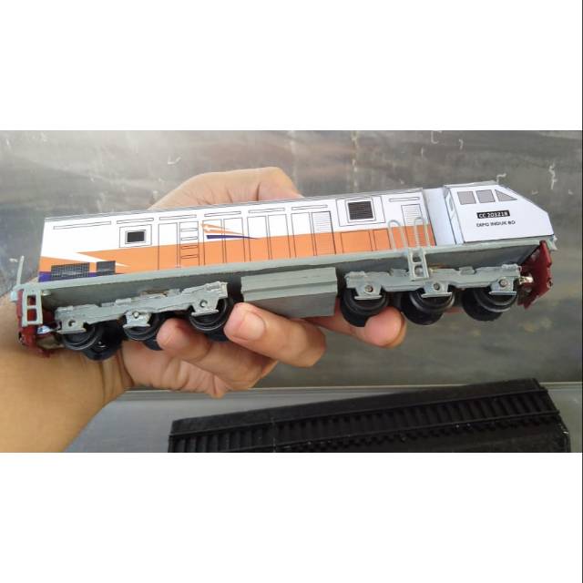 Jual Miniatur Kereta Api Lokomotif Kai Cc203 Shopee Indonesia