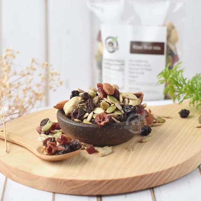 

BEST SELLER Trail Mix ( Mixed Nuts ) 1 kg