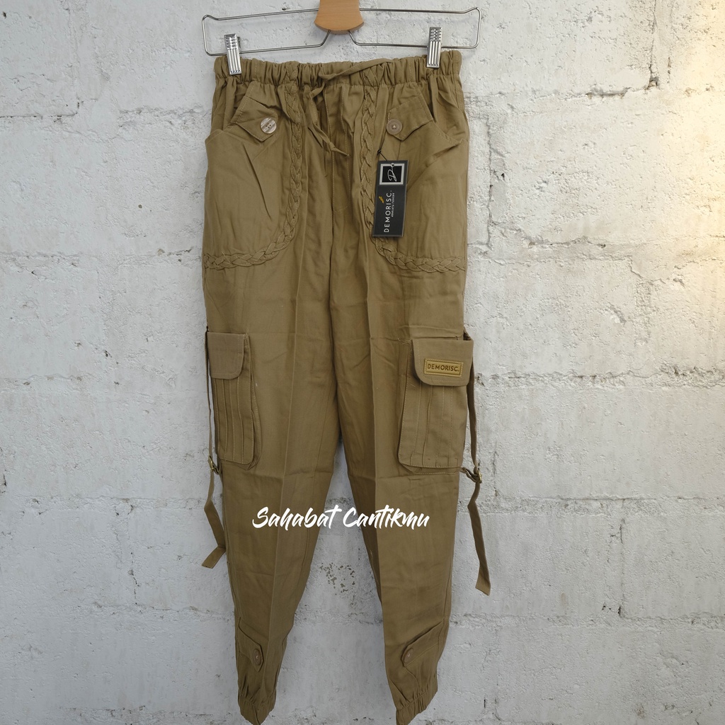 Celana Joger Cargo Aplikasi Tali Kepang Jumbo by Demoris
