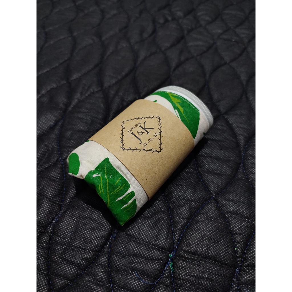 

ROLL LABEL SOUVENIR / SOUVENIR PERNIKAHAN /ONLINE SHOP - UTR008