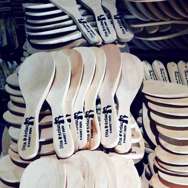 

Centong nasi sablon saja