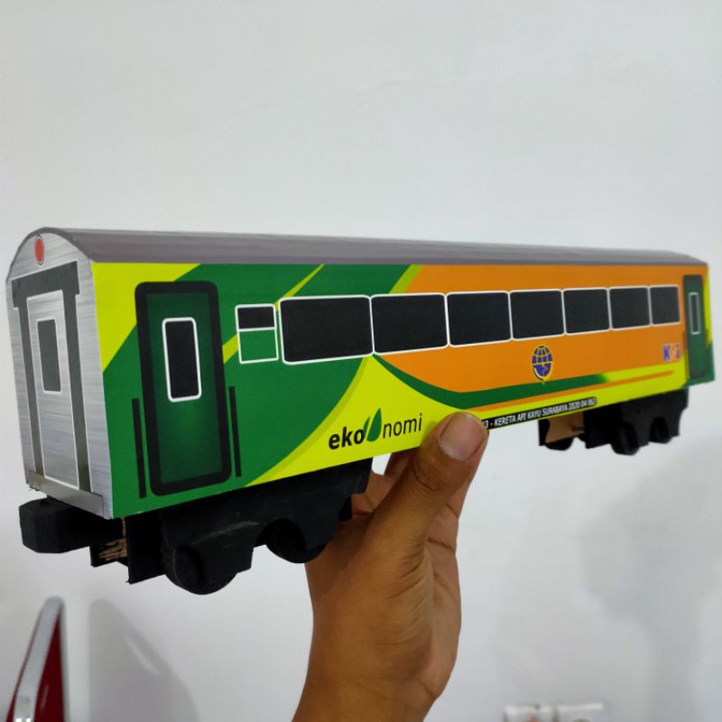 Gerbong Ekonomi Gogreen Code 63