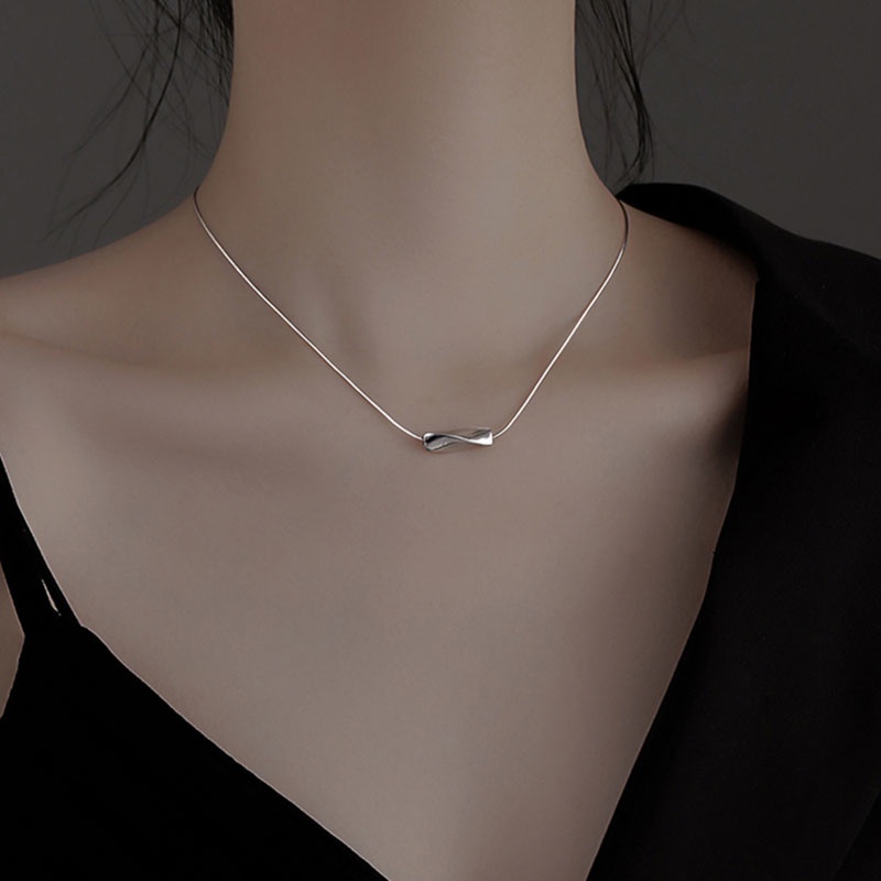 Kalung Rantai Wanita Model Twist Irregular Untuk Hadiah Ulang Tahun