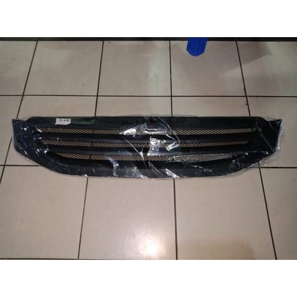 grill suzuki ertiga 2015-2016