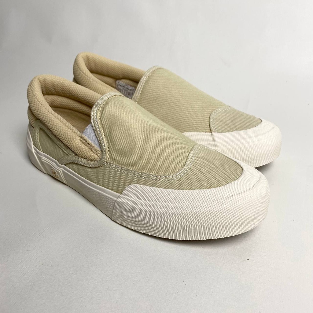 SEPATU PATROBAS CLOUD SLIP ON BEIGE
