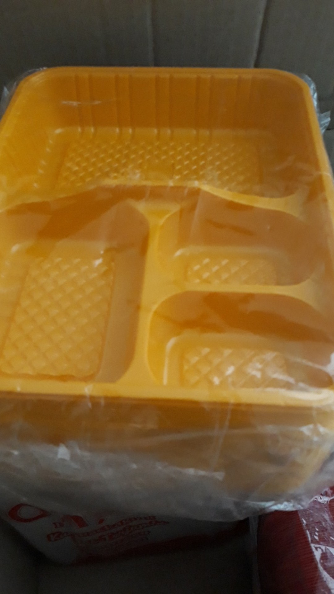 Tray Bento Sekat 4 Kuning Mika Bento Tempat Makan Plastik