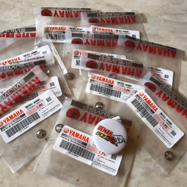 Clip Emblem Depan Fiz R Original 1 sett
