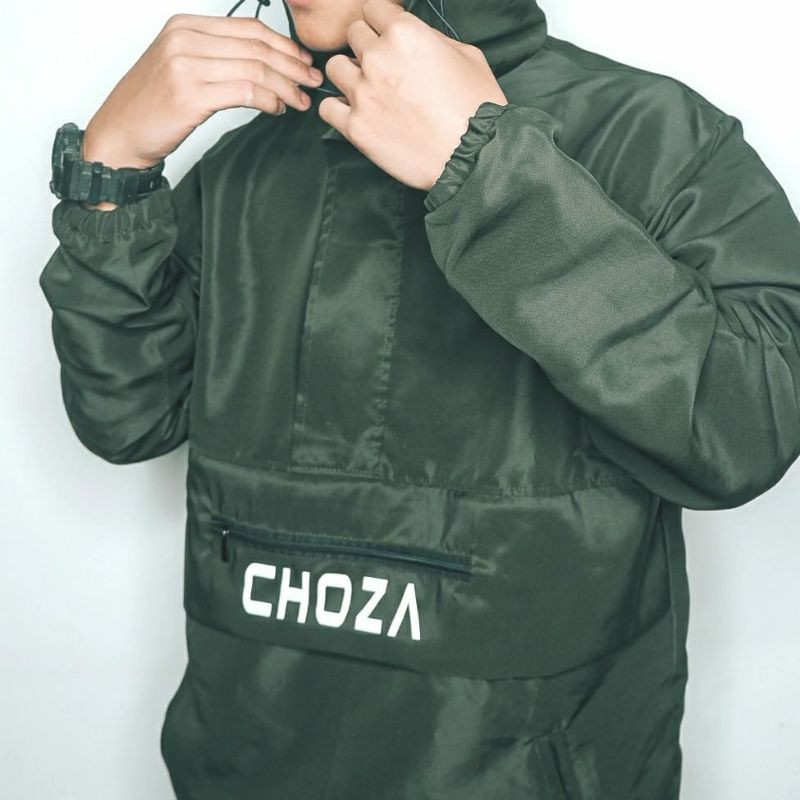 Jaket parasut pria warna hijau Army