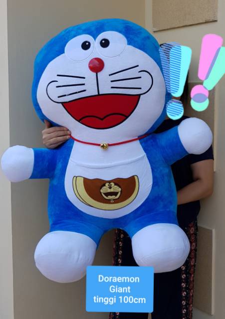 Boneka doraemon giant besar
