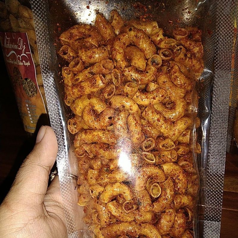 

MAKARONI EXTRA PEDAS DAUN JERUK