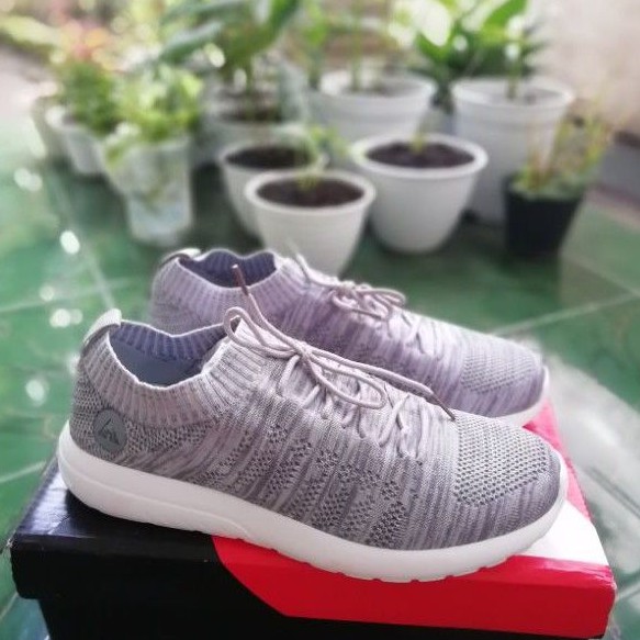 AIRWALK LINCOLN WOMEN SLIP ON BNIB