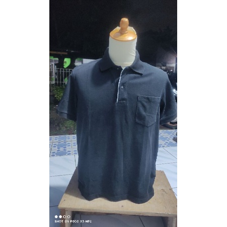 Polo Shirt UNIQLO Second Original / Polo Shirt UNIQLO Cowok Second Original
