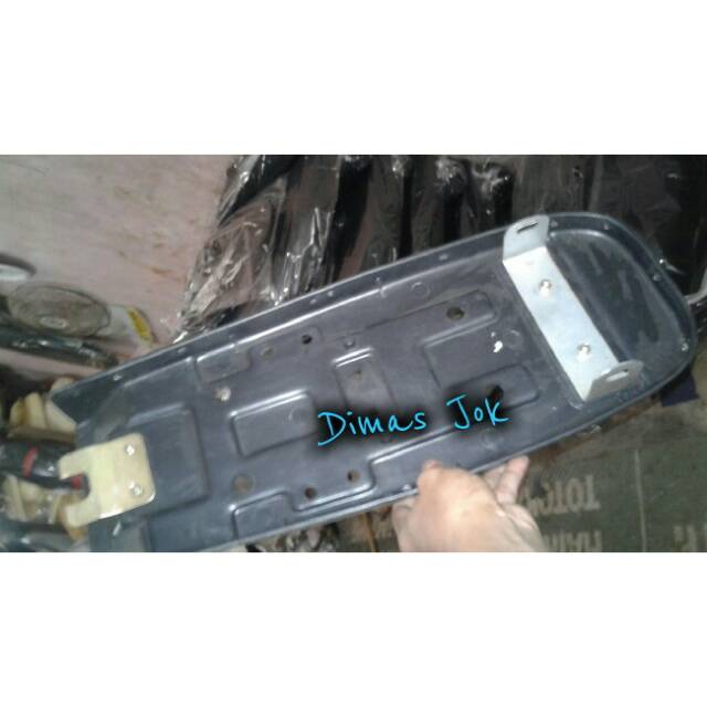 Fiber-Plastik Jok CB 100