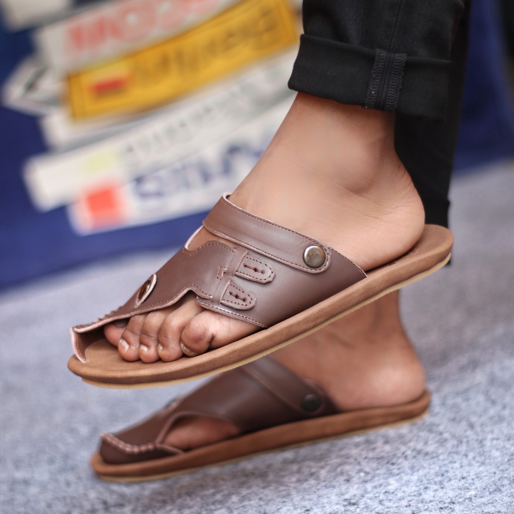 Sandal Kulit Sapi Asli Jepit Pria Casual Gaya Kekinian Terbaru Murah Semi Formal Pesta Kondangan Original Cevany Lucky