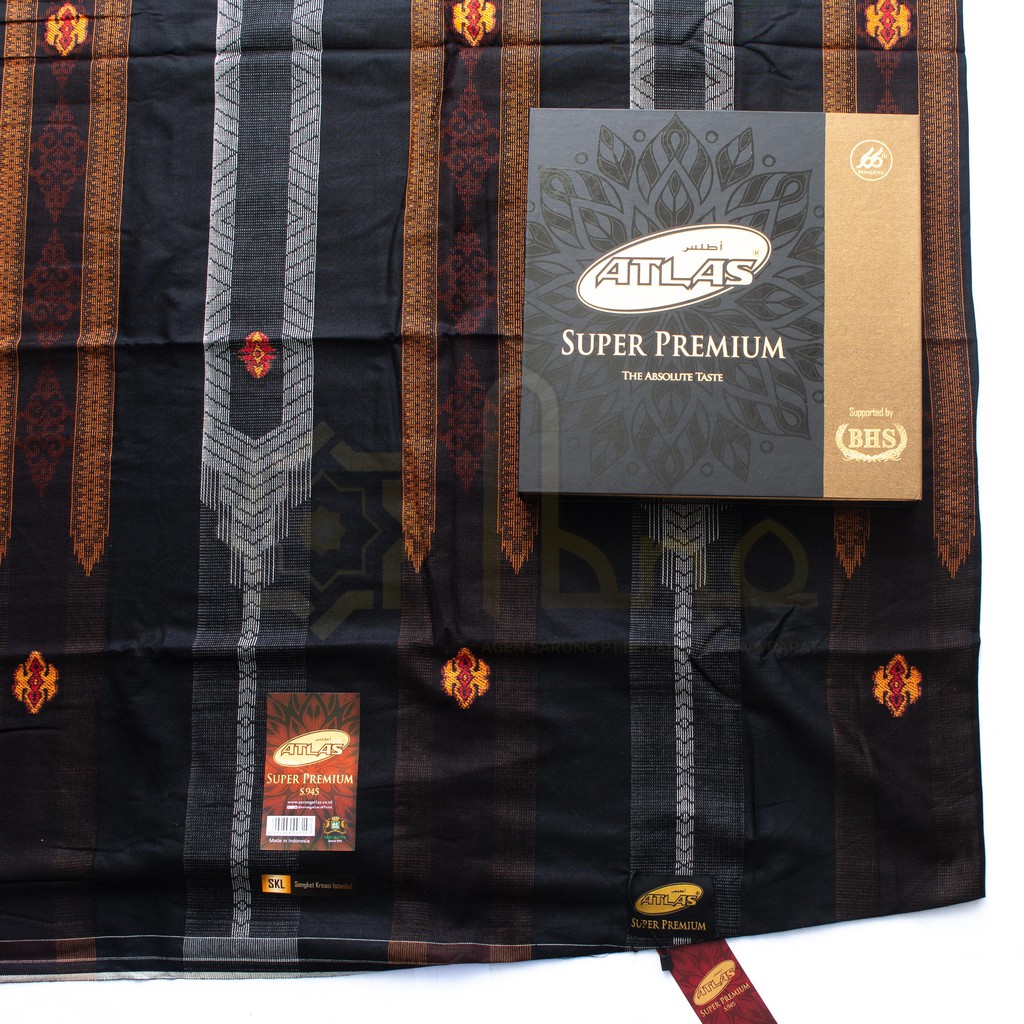 Sarung Atlas Super Premium 945 SKL Hitam Orange