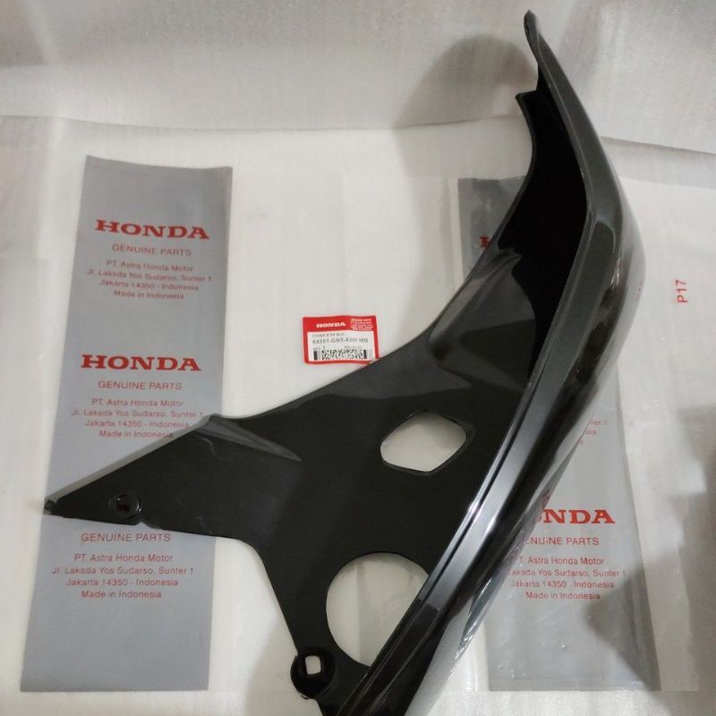 Legshield Sayap Tebeng Luar Kanan Honda Astrea Grand - Grand bulus - legenda Astra Hitam Ori 64301-G