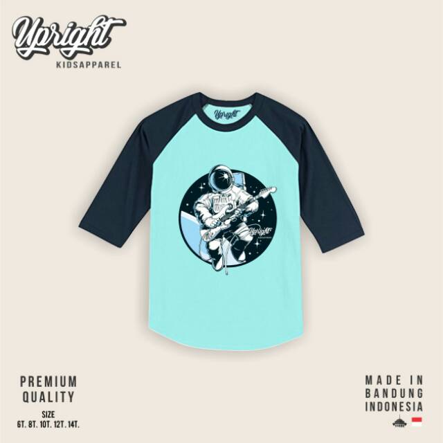 Raglan junior by upright