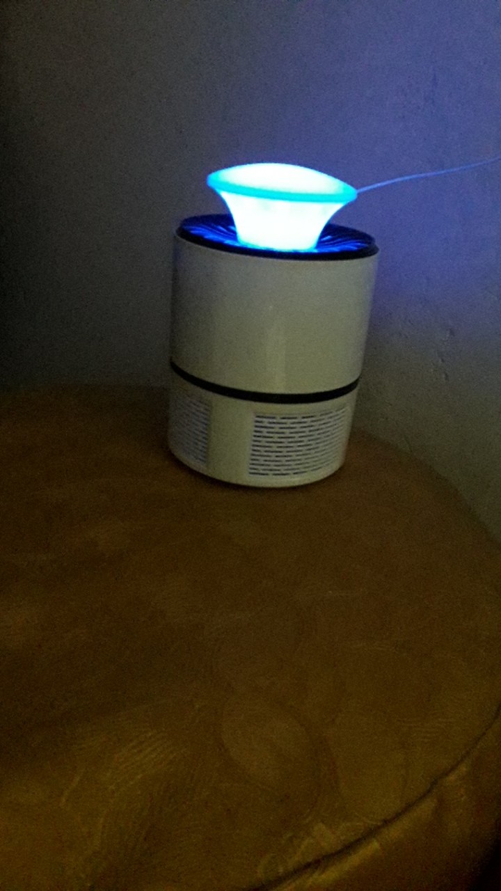 Alat Pengusir Nyamuk Elektrik Lampu Jebakan Pembunuh Nyamuk