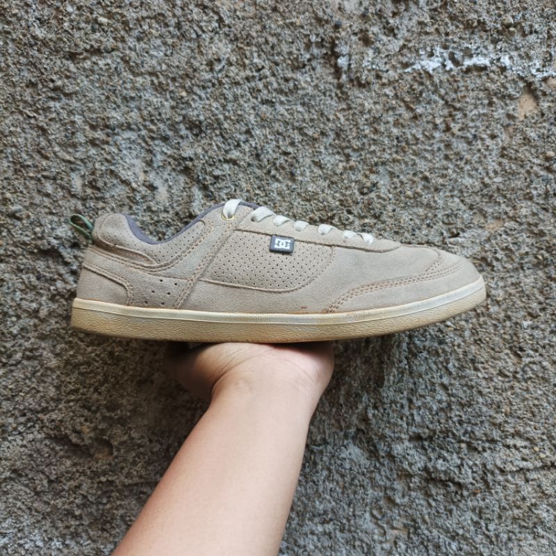 Sepatu DC Lennox S Second