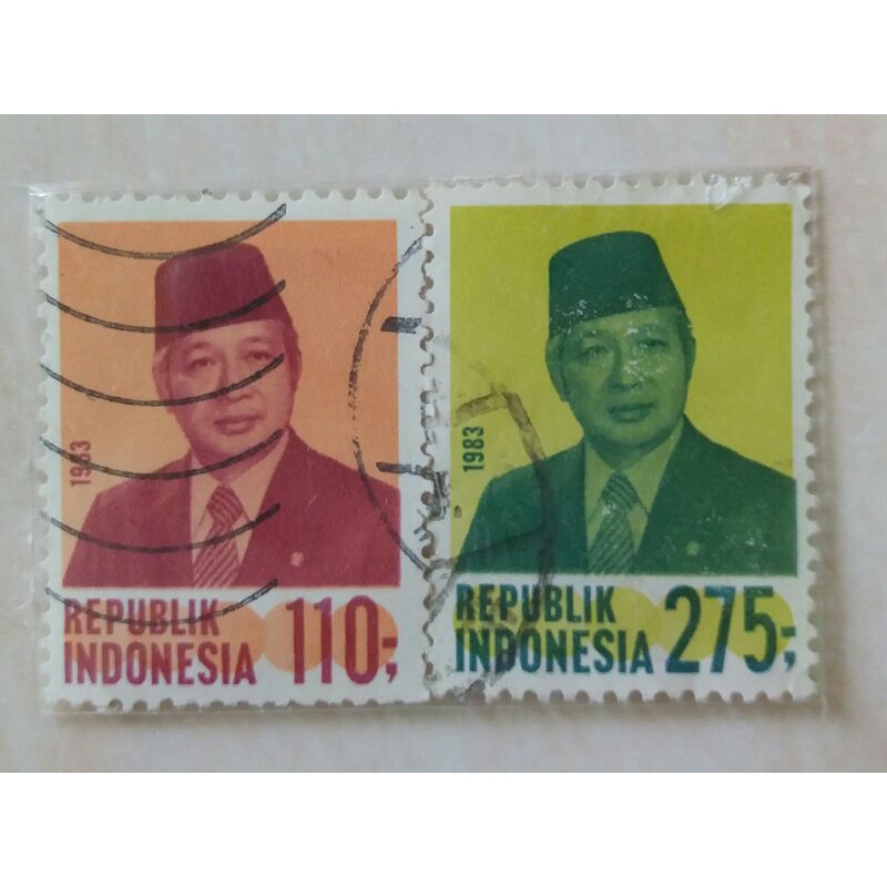 

(AB) Perangko Presiden Soeharto Tahun 1983 Set Lengkap 2pcs Used