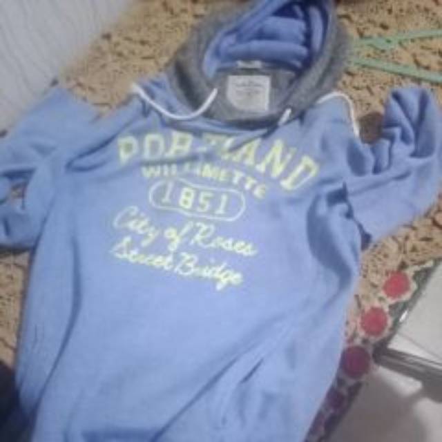 sweater hoodie portland pl