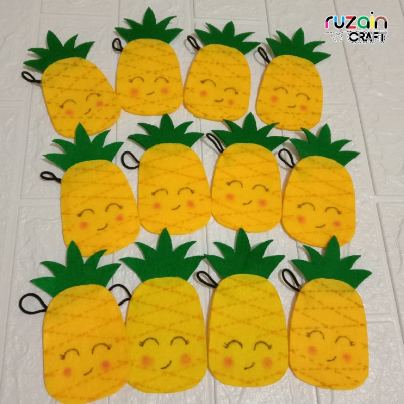 

Amplop Flanel Gantungan Kunci