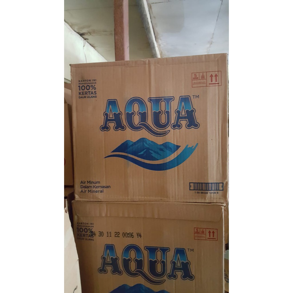 

Air minum Aqua botol liter 1Dus