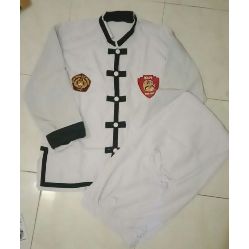 Sakral warga IKSPI kera sakti variasi putih