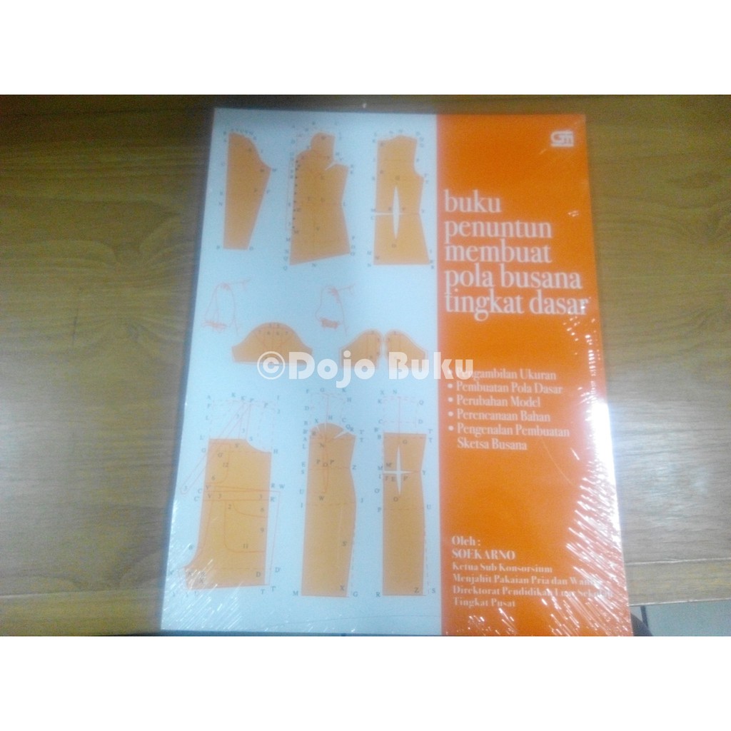Buku Penuntun Membuat Pola Busana Tingkat Dasar