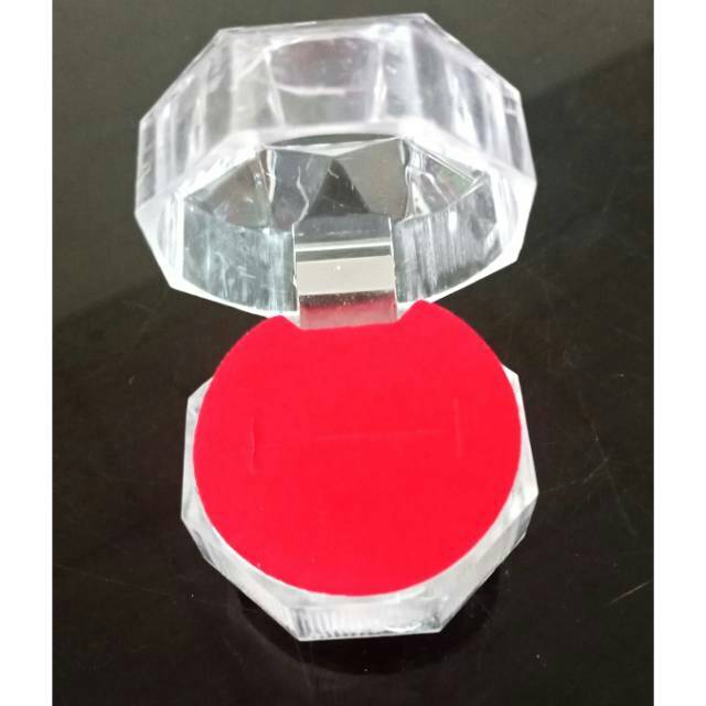 Tempat/wadah/Box cincin bentuk crytal