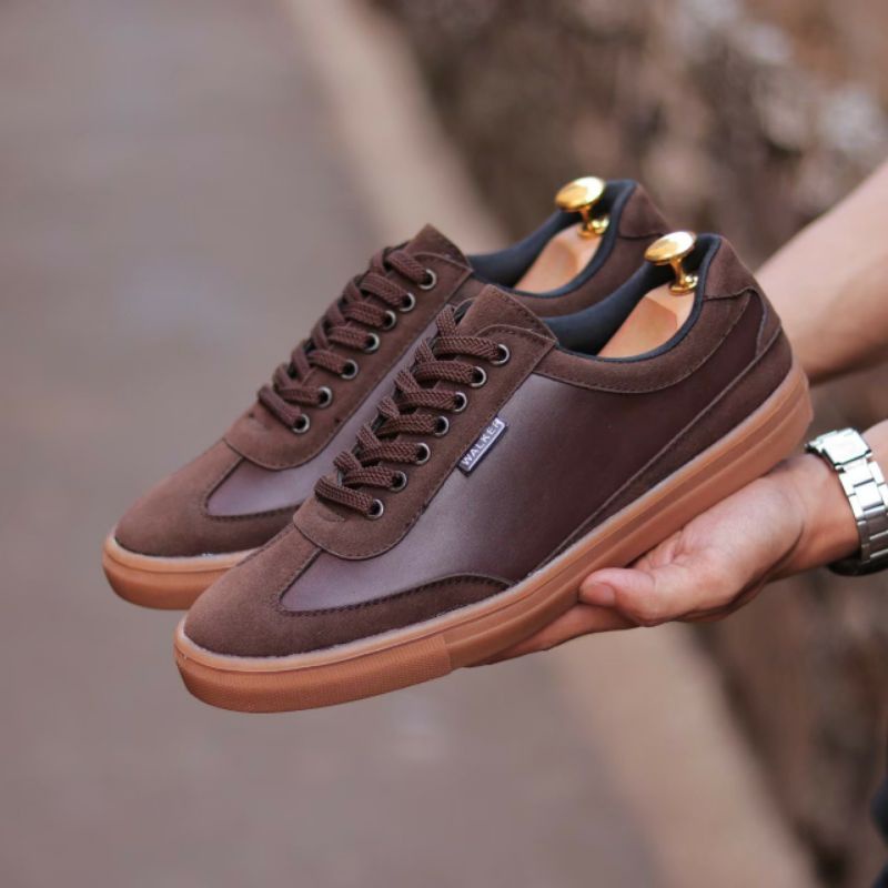 Sepatu Casual Sneakers Pria Terbaru Original Kulit Suede Kets Santai Sekolah Kerja