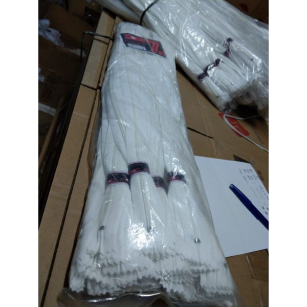 

Resleting nylon no.3 ukuran 20 inci (12 pcs).