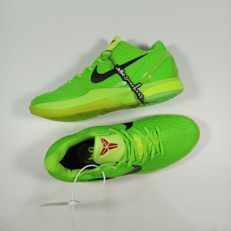 kobe ad grinch