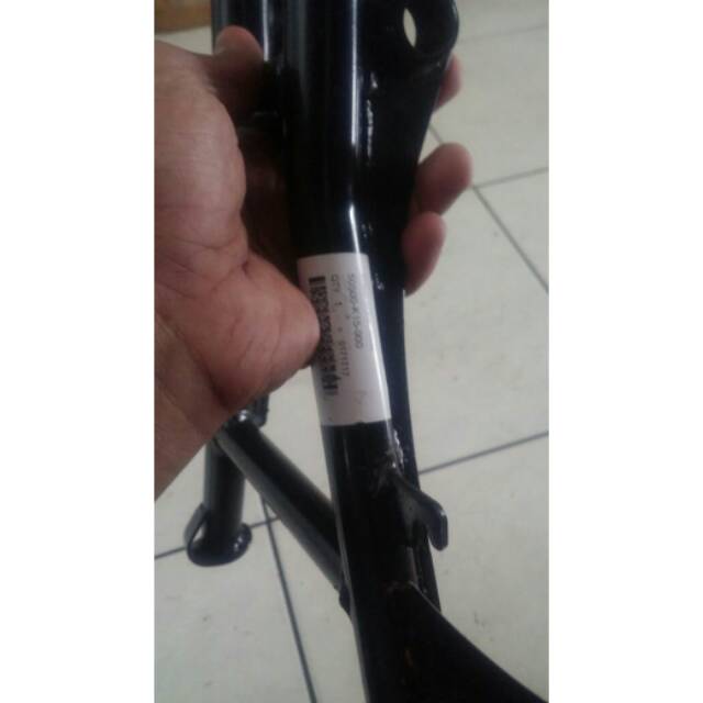 Standar Tengah CB 150 R old Streetfire CB150R 50500K15900 Ori Ahm Jagang Graciaz