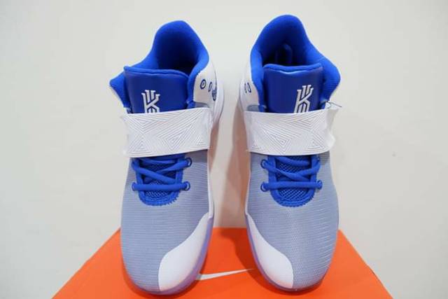 kyrie flytrap white and blue