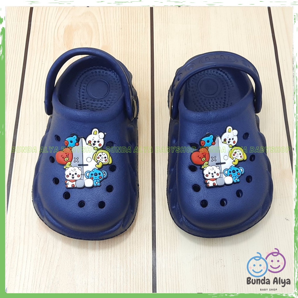 Sendal Anak Laki Laki Usia 1 2 Tahunan NAVY Karet Anti Licin - Sendal Anak Cowok Unisex Model Tali Belakang Motif Kartun Lucu Bahan Karet Anti Licin Size 19-21