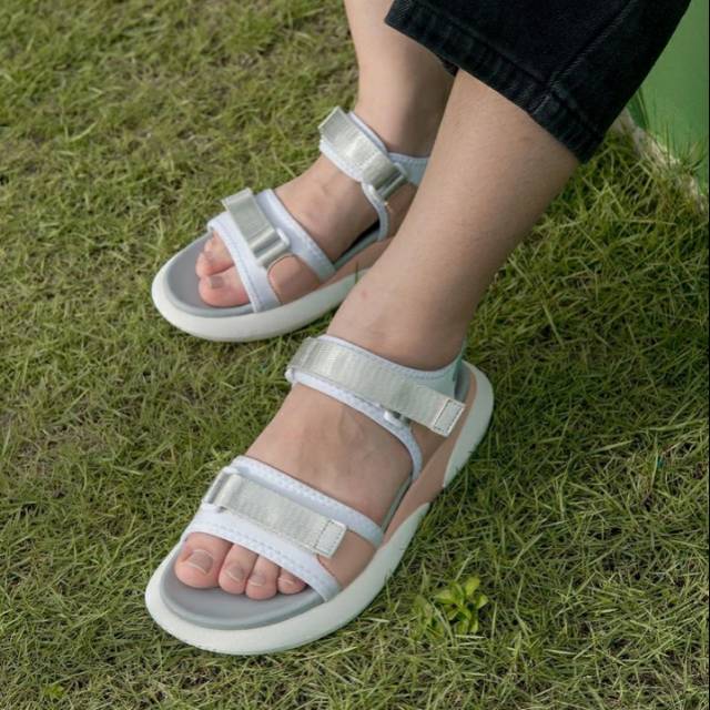 Sallie in Pink Sky by KronikelProject // Preloved Sandal Wanita //
