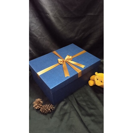 

Kotak Kado Ukuran 40X30X18 Cm Navy