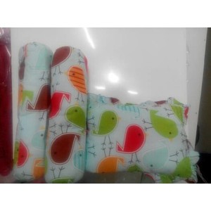 Bantal Bayi Set Sudah Termasuk Sarung